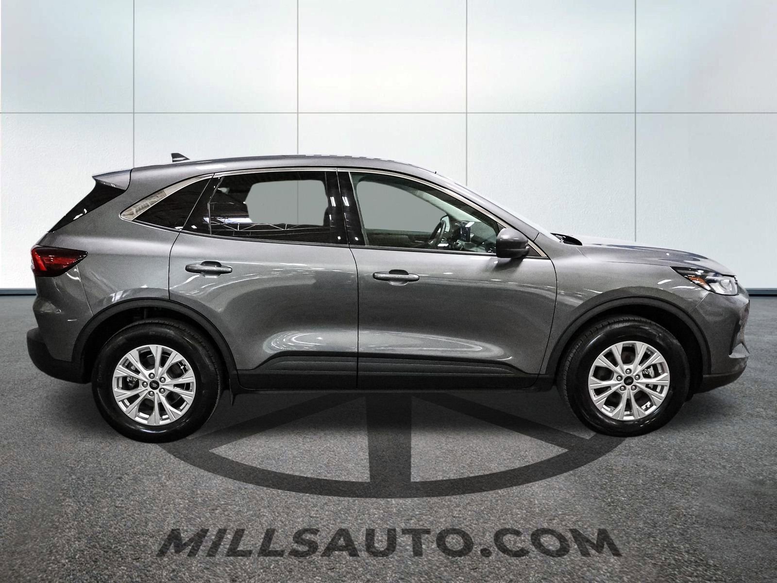 Certified 2024 Ford Escape Active AWD/4WD image 9