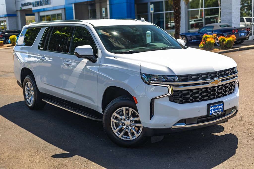 Used 2022 Chevrolet Suburban LS AWD/4WD image 2