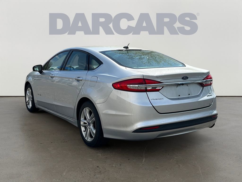 Used 2018 Ford Fusion SE image 5