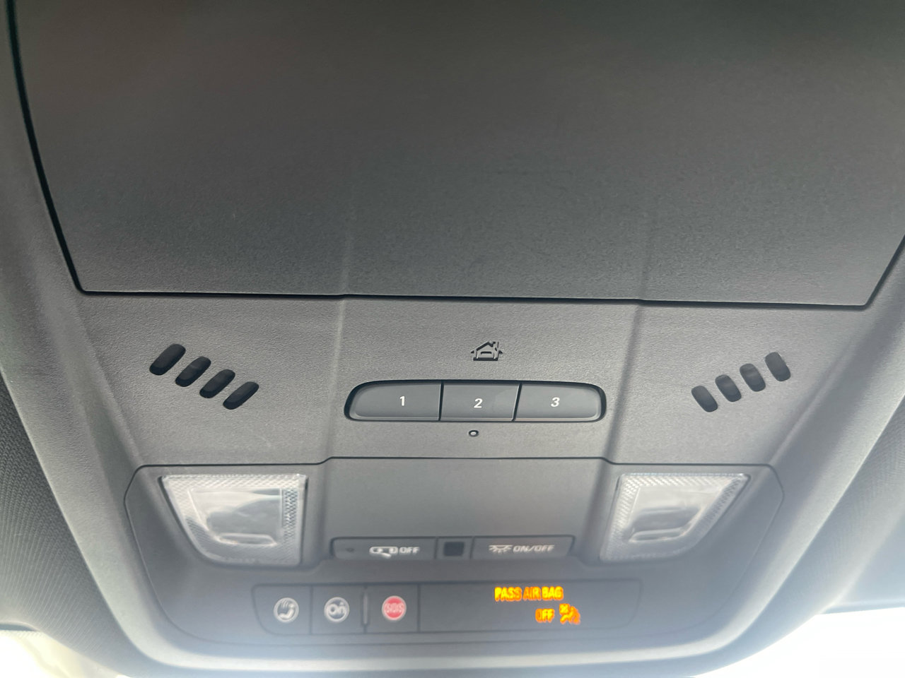 Used 2022 Buick Enclave Premium image 21