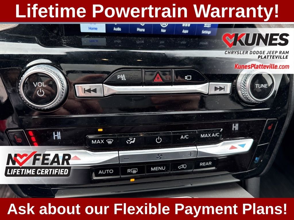 Used 2021 Ford Explorer Platinum image 25