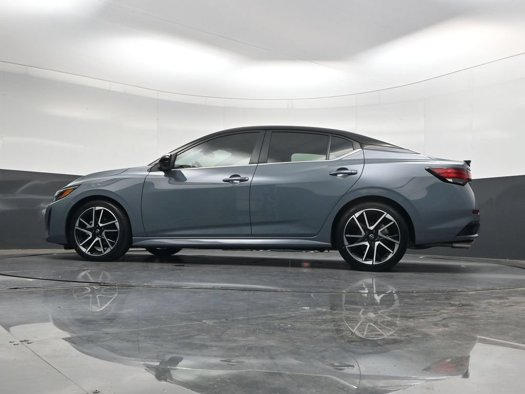 Used 2025 Nissan Sentra SR w/ SR Premium Package FWD image 48