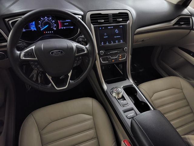 Used 2017 Ford Fusion SE w/ Fusion SE Technology Package FWD image 31
