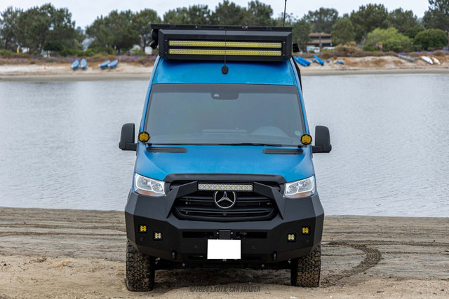Used 2021 Mercedes-Benz Sprinter 2500 image 13