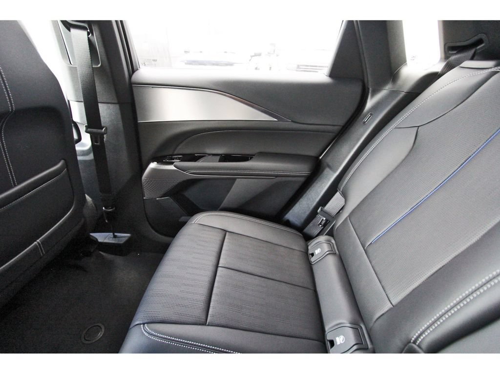 New 2027 Cadillac Lyriq Sport AWD/4WD image 12
