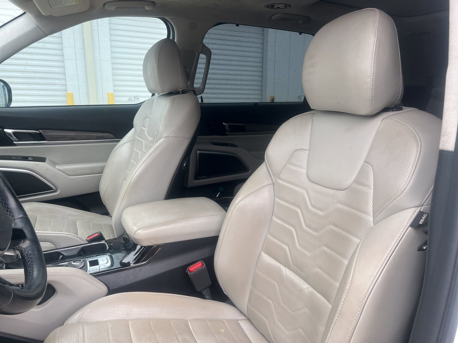 Used 2020 Kia Telluride SX w/ SX Prestige Package image 8