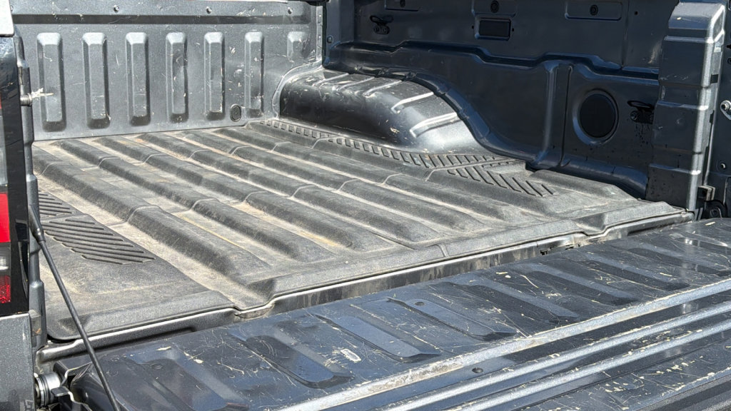 Used 2022 Nissan Frontier PRO-4X w/ Off-Road Protection Package image 27