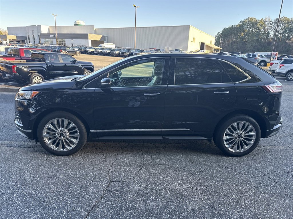Used 2021 Ford Edge Titanium w/ Equipment Group 301A image 4