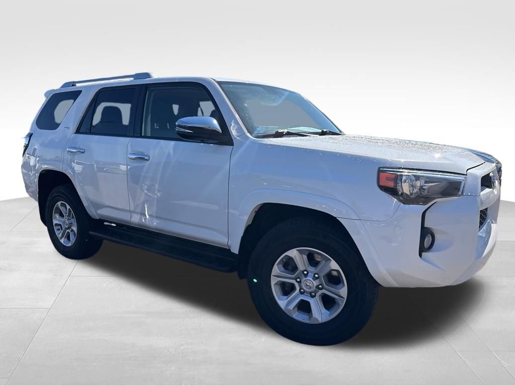 Used 2018 Toyota 4Runner SR5 Premium image 8