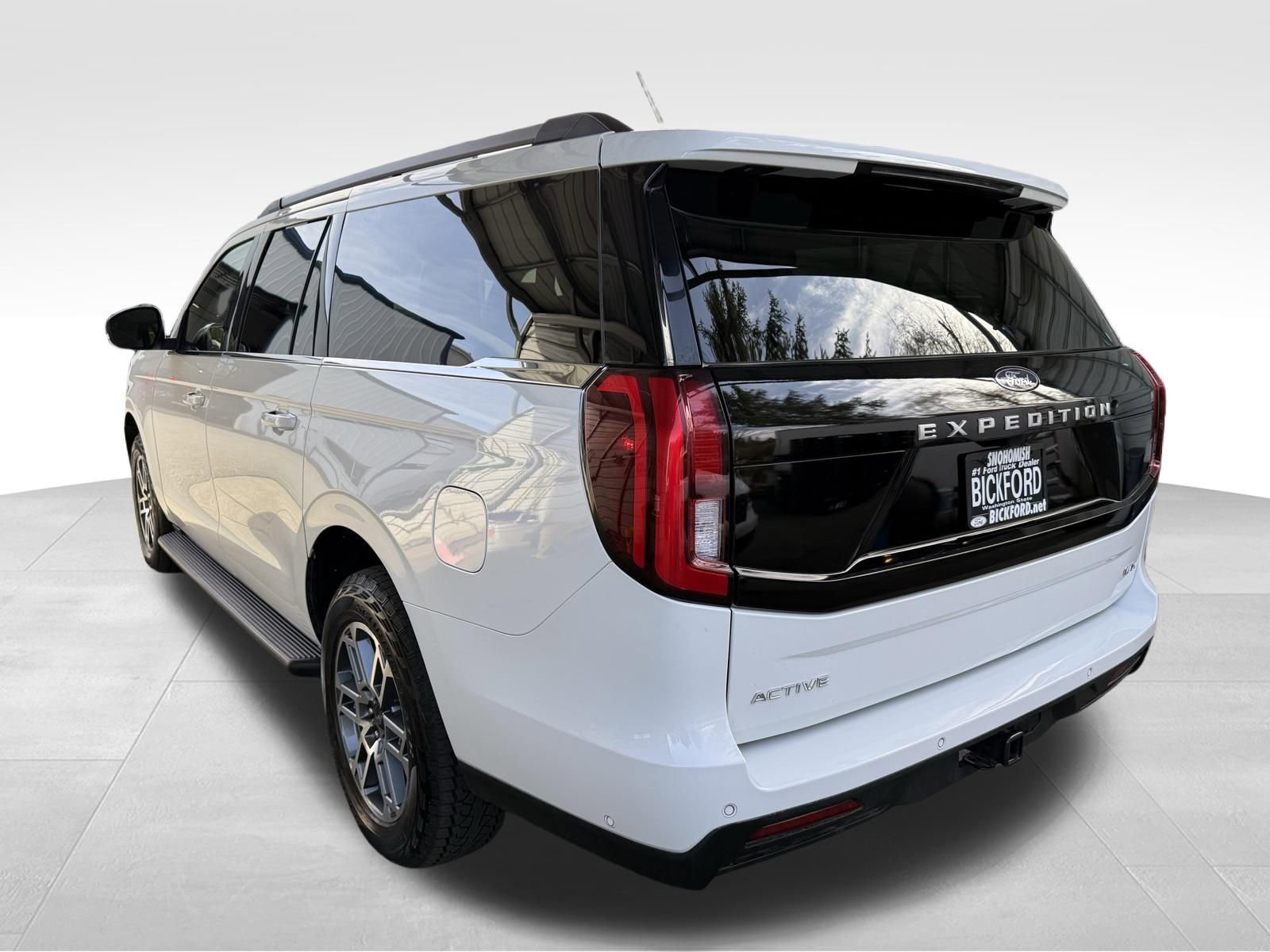 Used 2025 Ford Expedition Max Active image 8