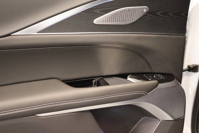 New 2026 Cadillac Lyriq Signature Luxury image 26