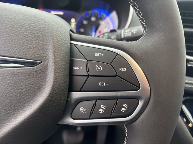 New 2026 Chrysler Pacifica Limited image 26