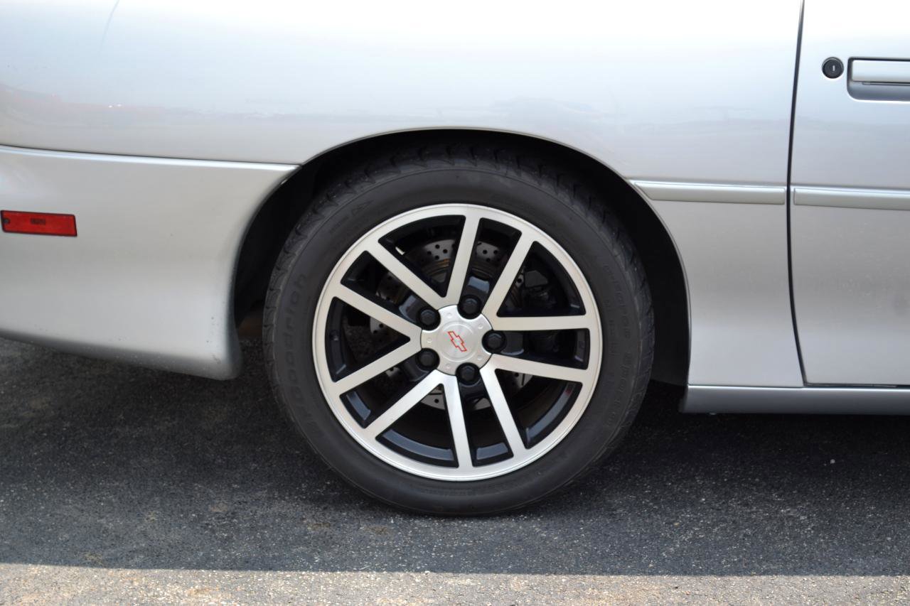 Used 2002 Chevrolet Camaro Z28 w/ SS Performance/Appearance Pkg image 47