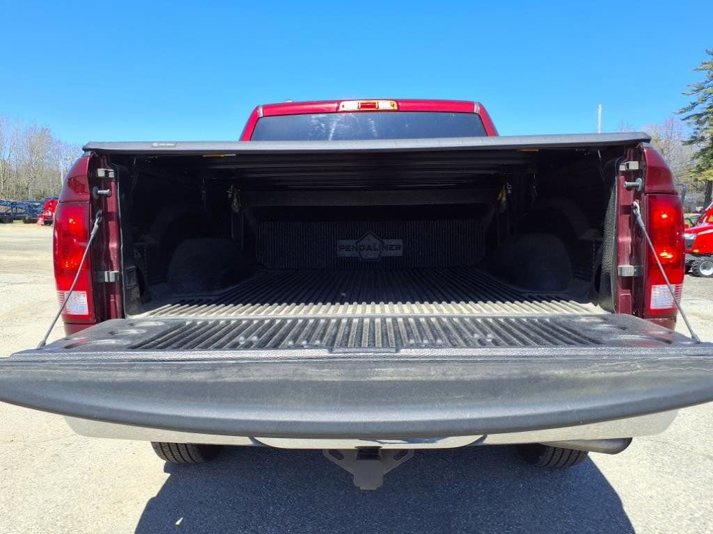 Used 2021 RAM 1500 Classic SLT image 10