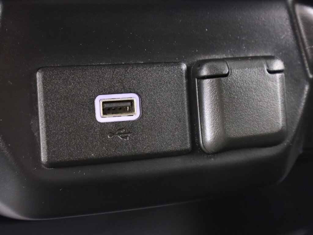 Used 2020 Chevrolet Silverado 1500 Custom image 22