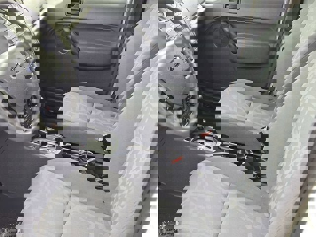 Used 2010 Ford Transit Connect XLT image 14