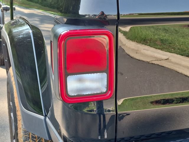 Used 2024 Jeep Gladiator Sport AWD/4WD image 21