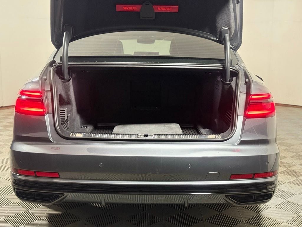 Used 2021 Audi A8 L 3.0T AWD/4WD image 6