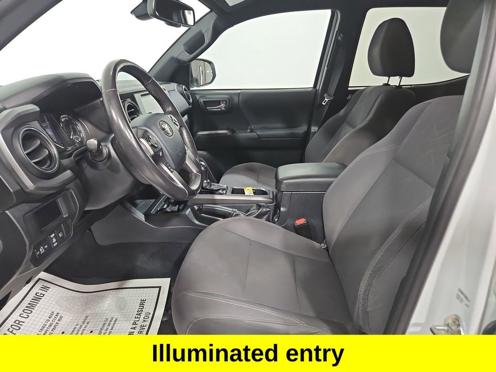 Used 2018 Toyota Tacoma TRD Off-Road image 9