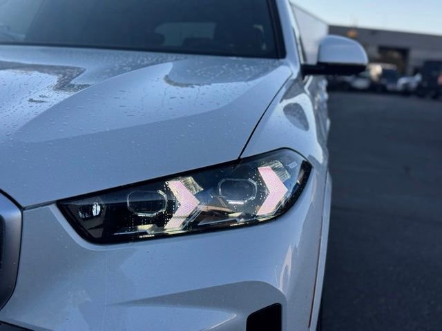 New 2026 BMW X5 xDrive40i w/ M Sport Package image 8