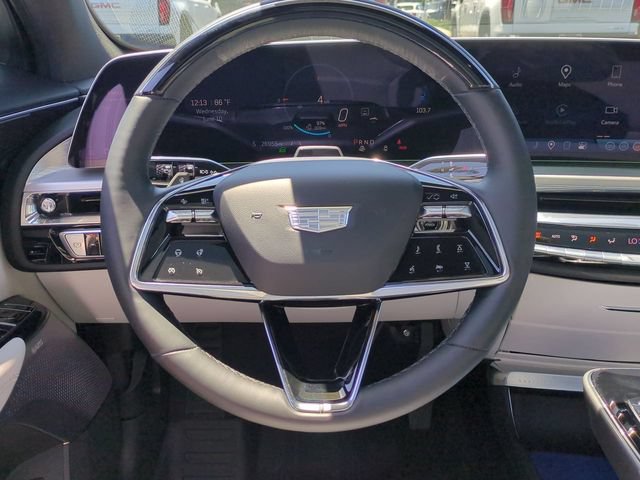 Certified 2024 Cadillac Lyriq Luxury RWD image 11