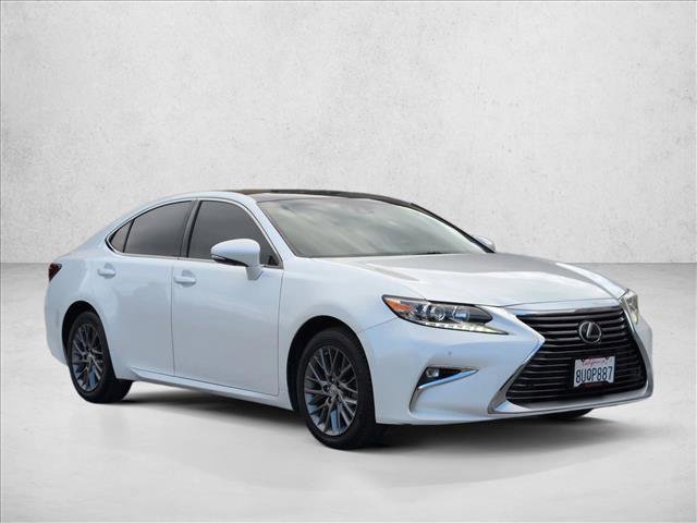 Used 2018 Lexus ES 350 w/ Navigation System Package FWD image 3