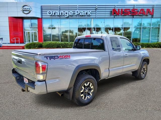 Used 2020 Toyota Tacoma TRD Off-Road w/ TRD Premium Off Road Package AWD/4WD image 2