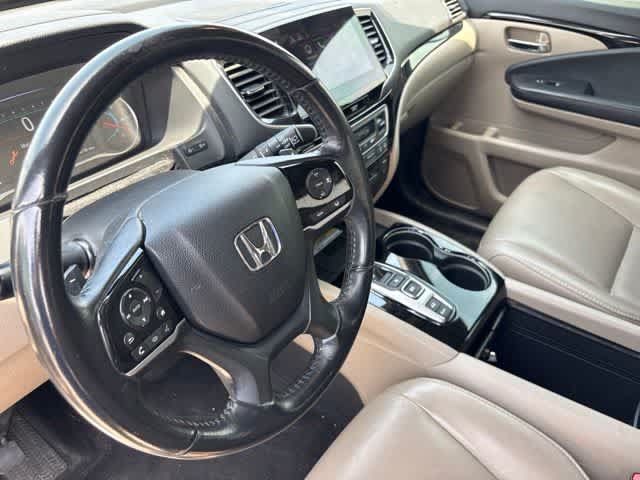 Used 2020 Honda Pilot Touring image 10