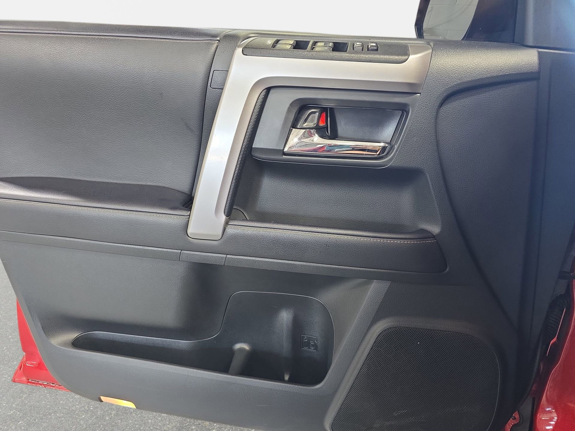 Used 2022 Toyota 4Runner SR5 Premium w/ Moonroof Package image 25