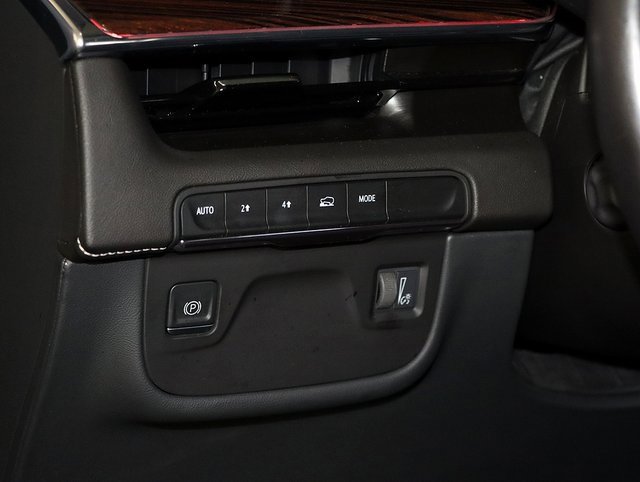 Used 2023 Cadillac Escalade ESV Premium Luxury image 28