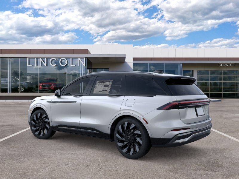 New 2026 Lincoln Nautilus Reserve w/ Jet Appearance Package AWD/4WD image 4