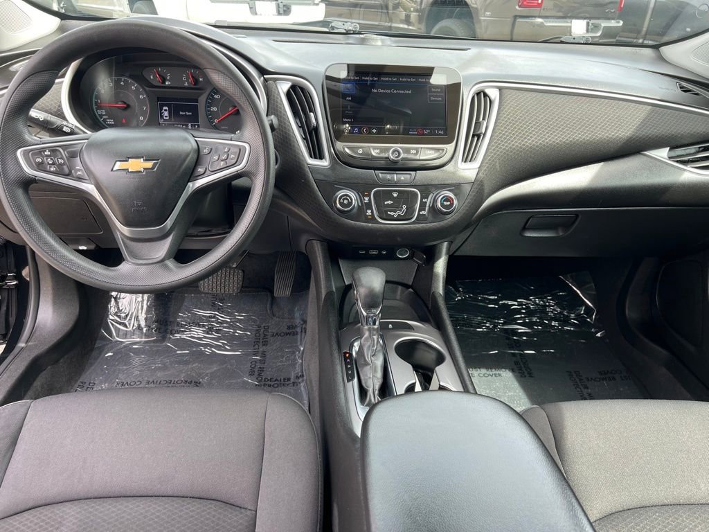 Used 2023 Chevrolet Malibu LS image 24