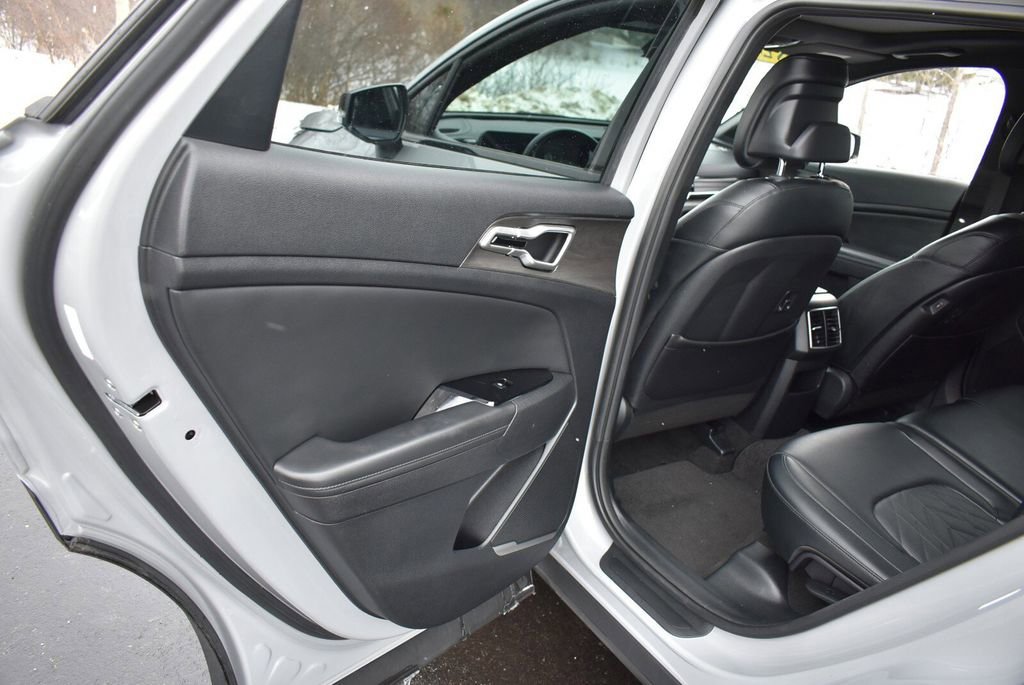 Used 2024 Kia Sportage X-Line w/ X-Line Premium Package image 32