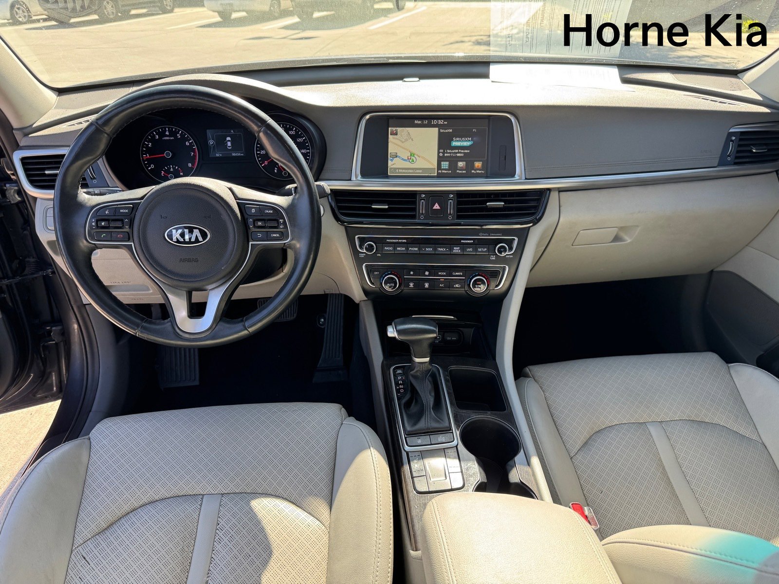 Used 2017 Kia Optima EX w/ Premium Package image 14