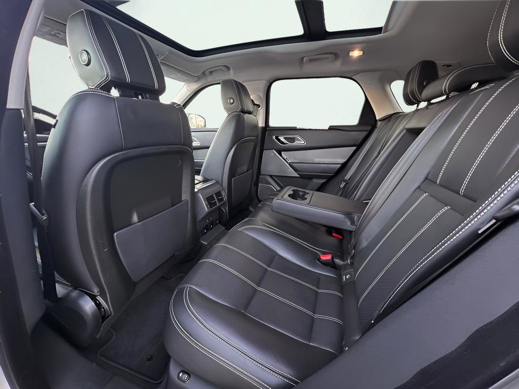 Used 2018 Land Rover Range Rover Velar S image 18