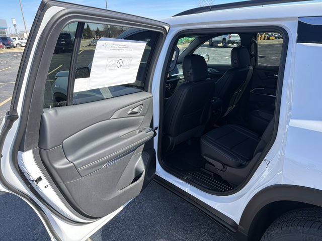 New 2026 Chevrolet Traverse LT image 22