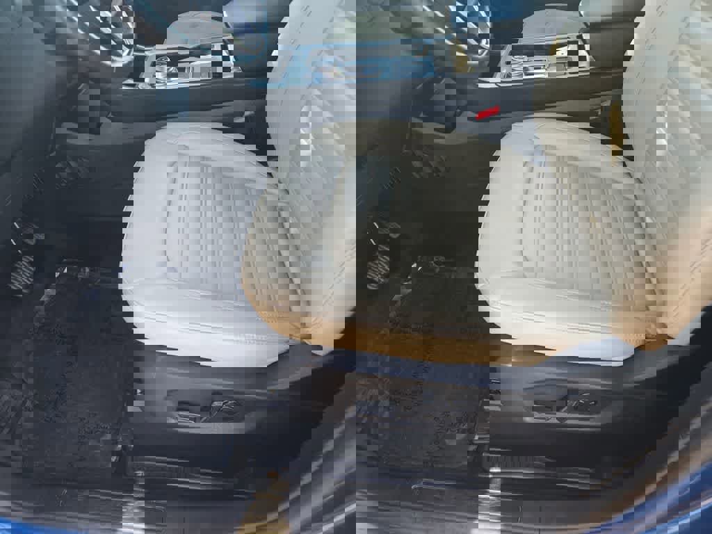 Used 2024 Ford Edge SEL image 17