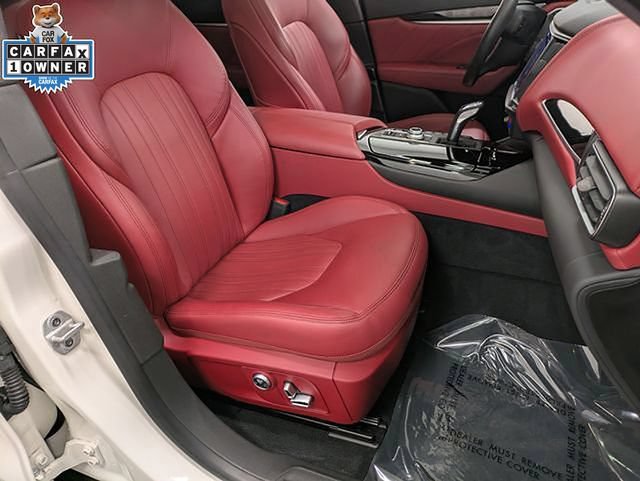 Used 2023 Maserati Levante GT AWD/4WD image 31