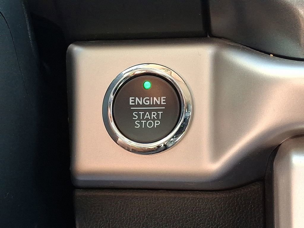 Used 2024 Ford Expedition Max XLT image 24