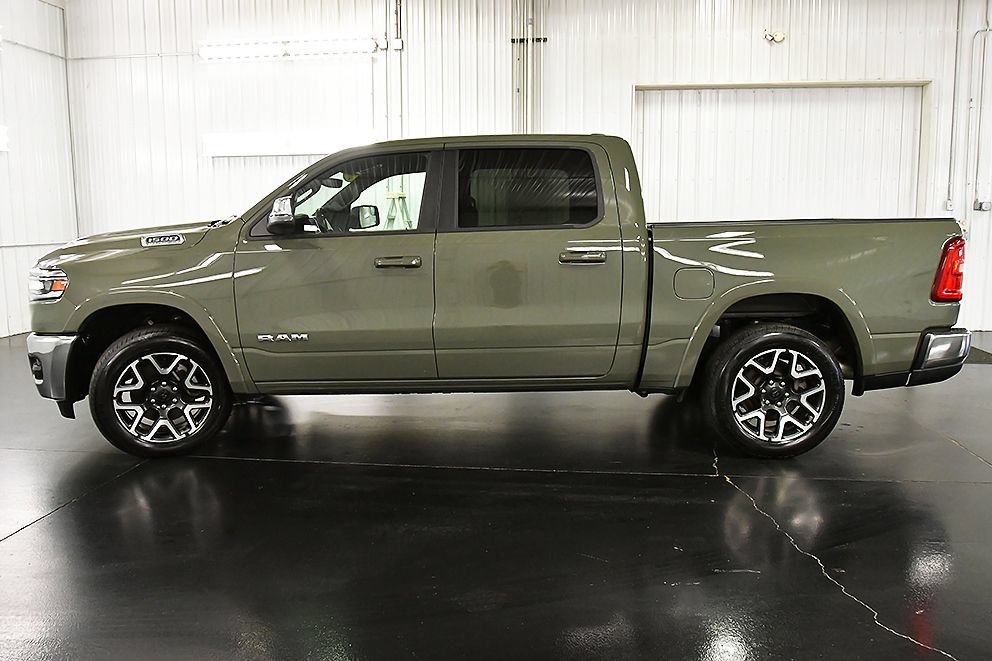 Used 2026 RAM 1500 Laramie AWD/4WD image 4