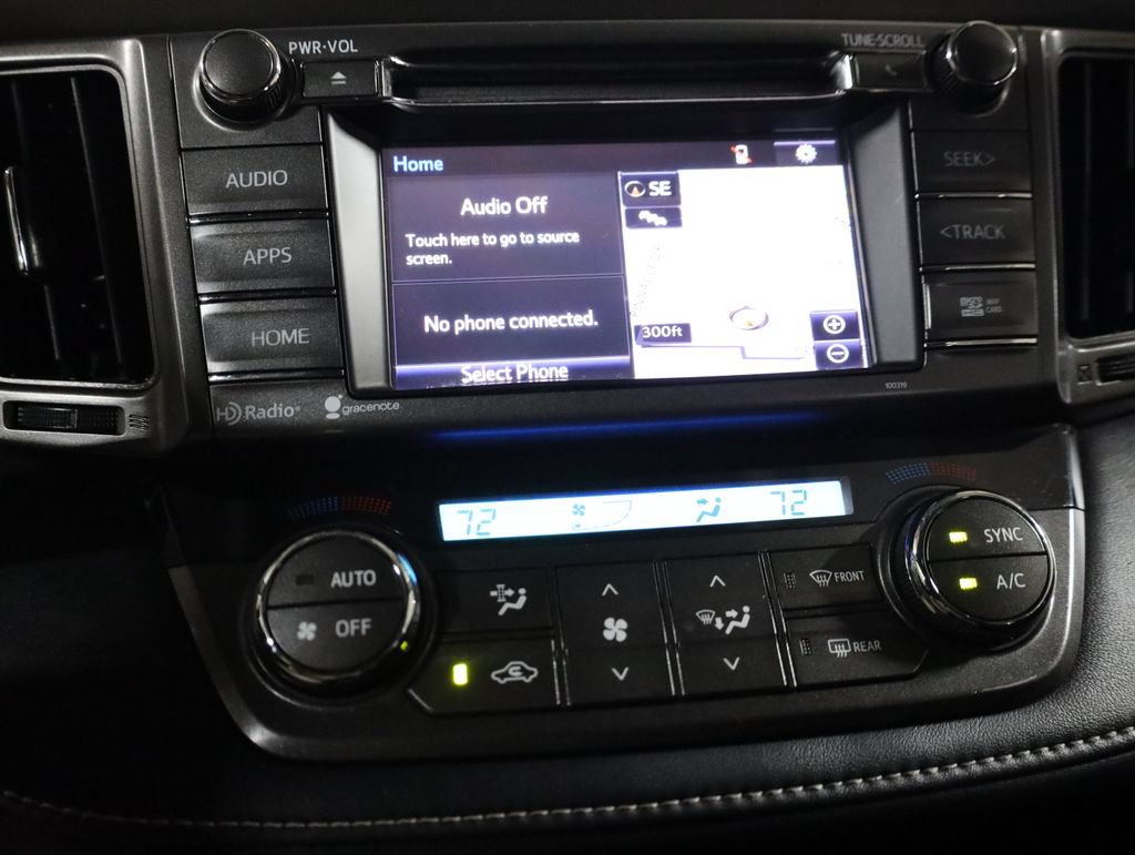Used 2014 Toyota RAV4 XLE AWD/4WD image 29