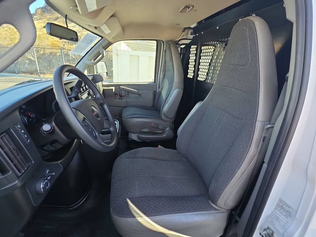 Used 2024 GMC Savana 2500 w/ Driver Convenience Package RWD image 18