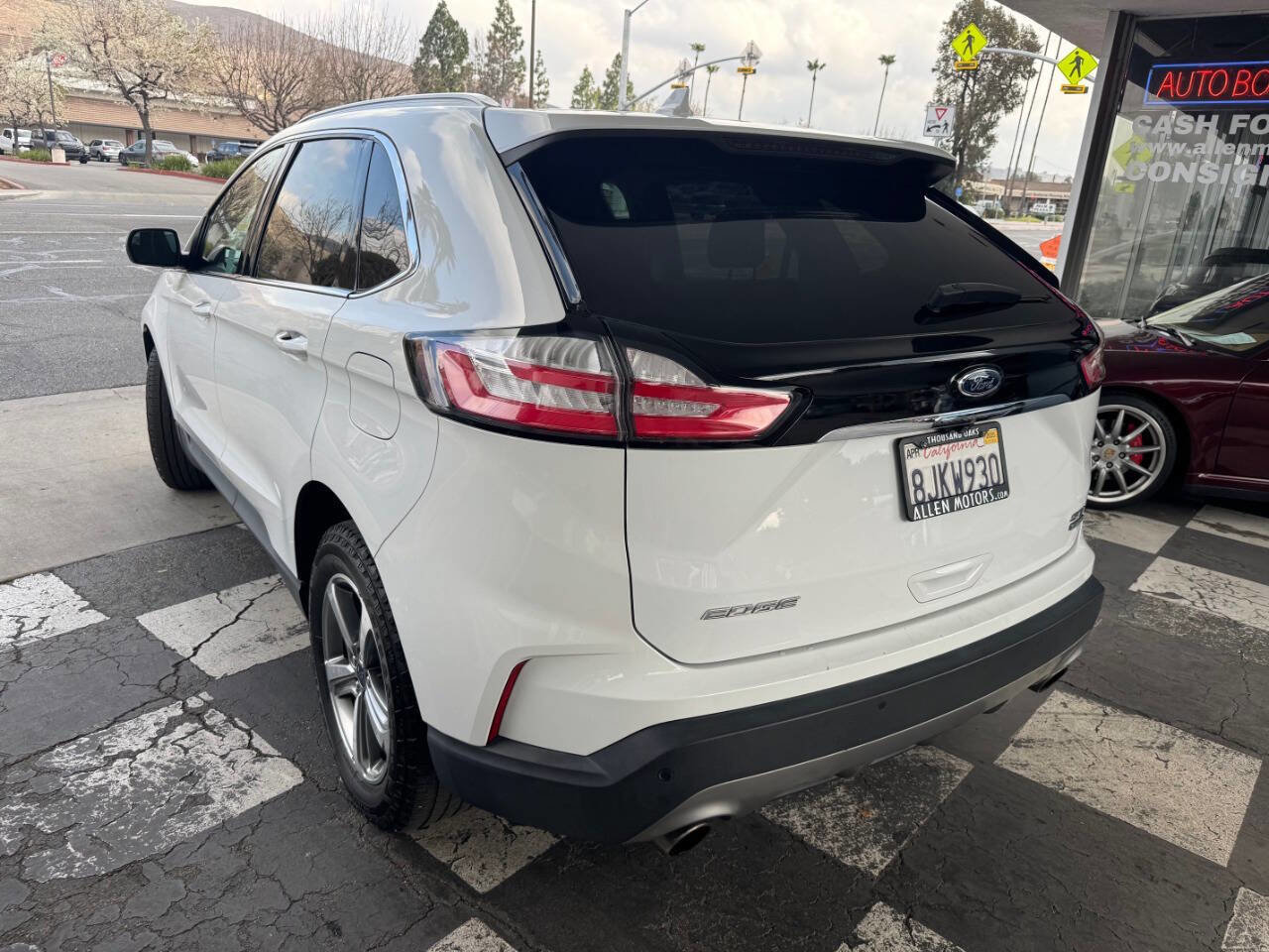 Used 2019 Ford Edge SEL w/ Equipment Group 201A image 4