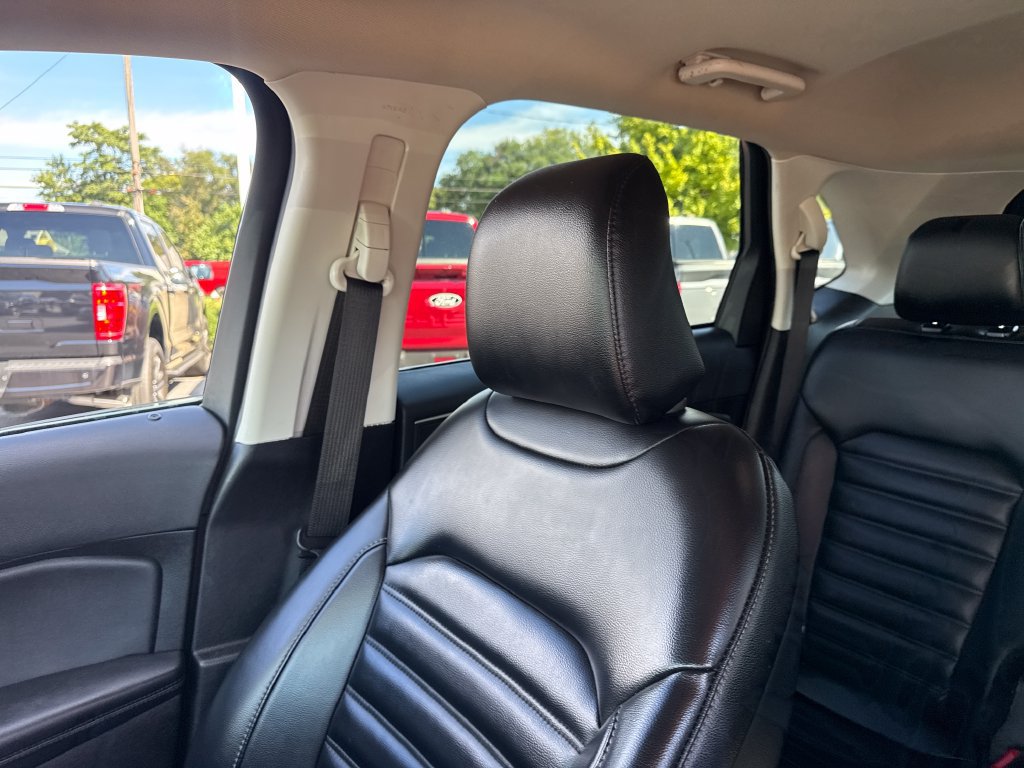 Used 2024 Ford Edge SEL AWD/4WD image 36