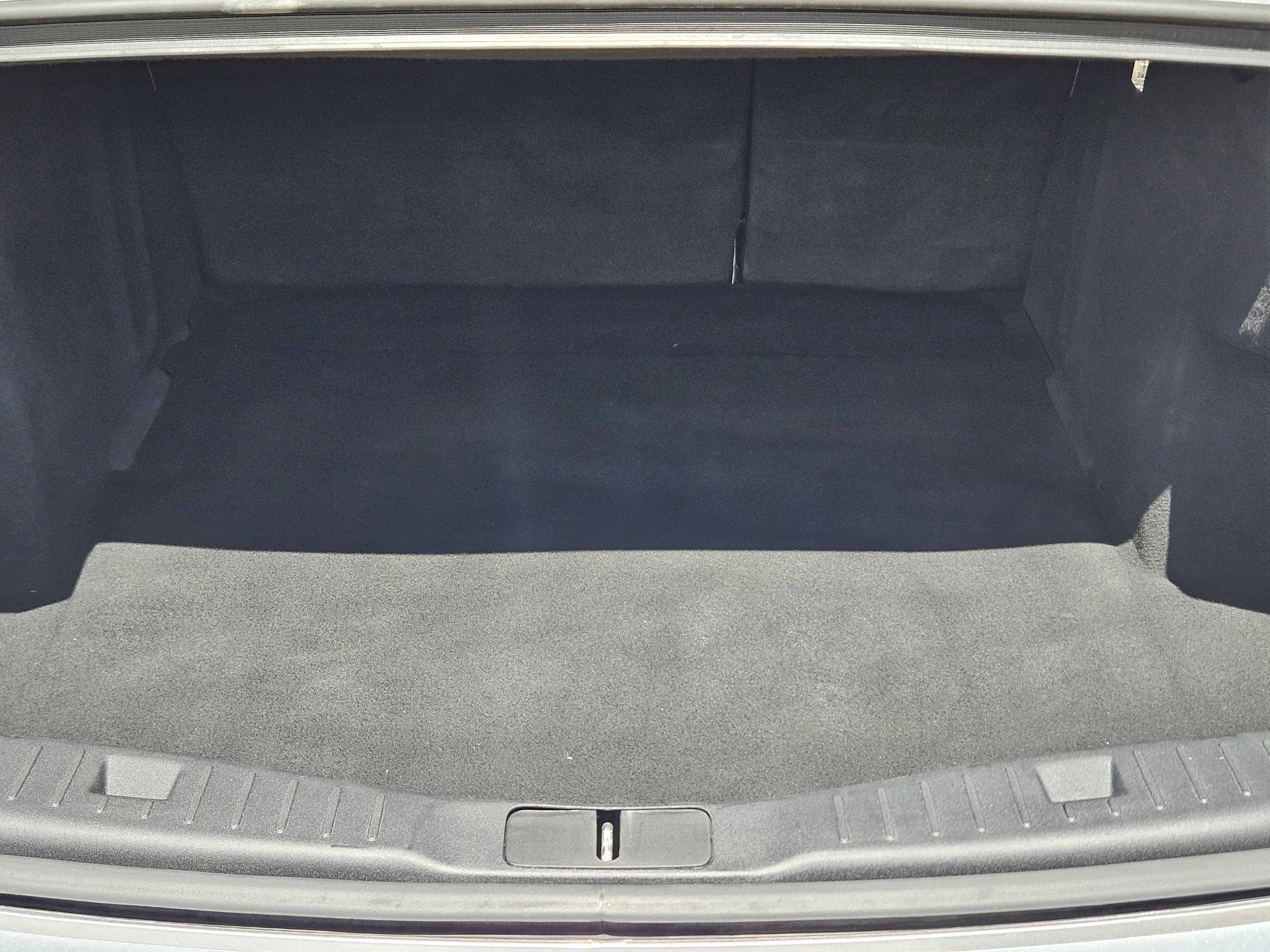 Used 2020 Lincoln MKZ w/ Convenience Package image 24