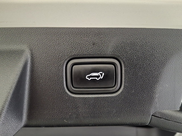 Used 2022 Hyundai Tucson Limited w/ Winter Package FWD image 37