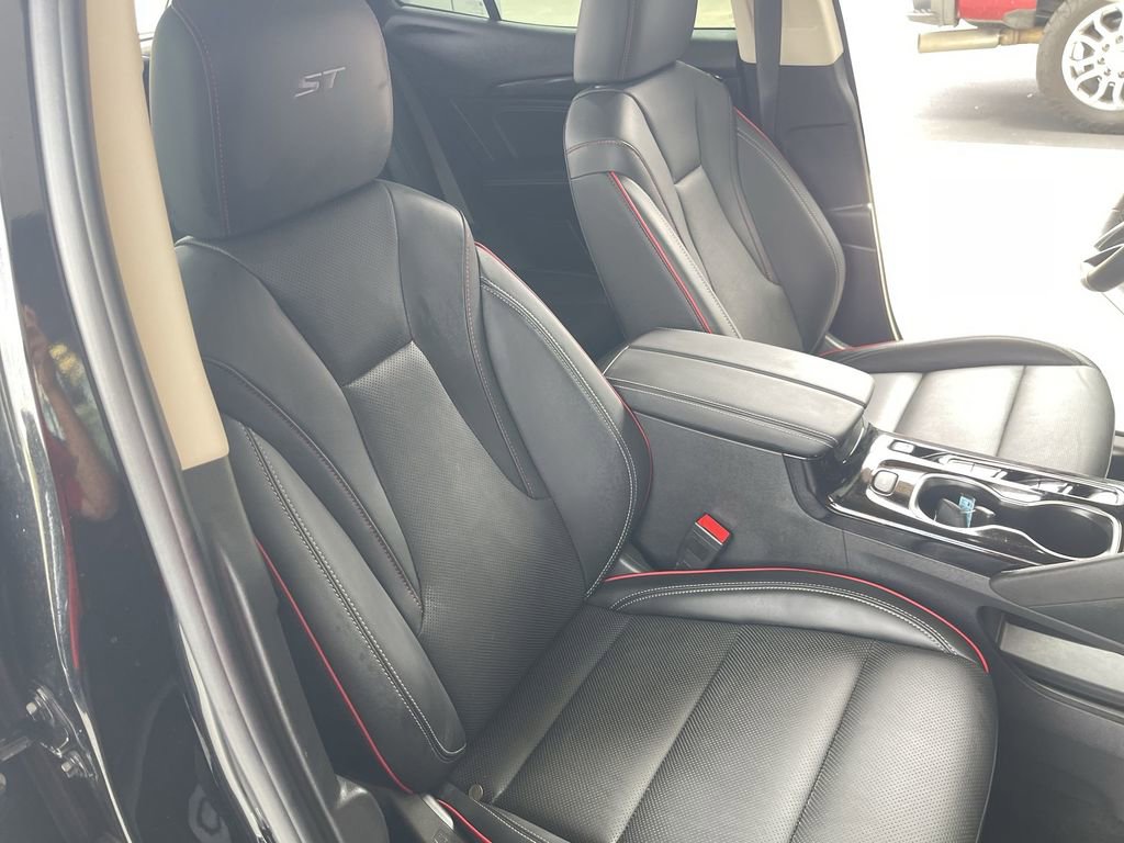 Used 2023 Buick Envision Essence w/ Sport Touring Package AWD/4WD image 25