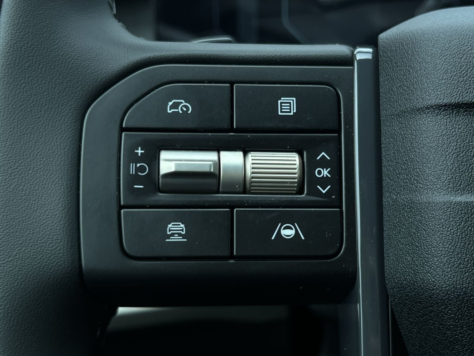 New 2027 Kia Telluride SX w/ Towing Package FWD image 29