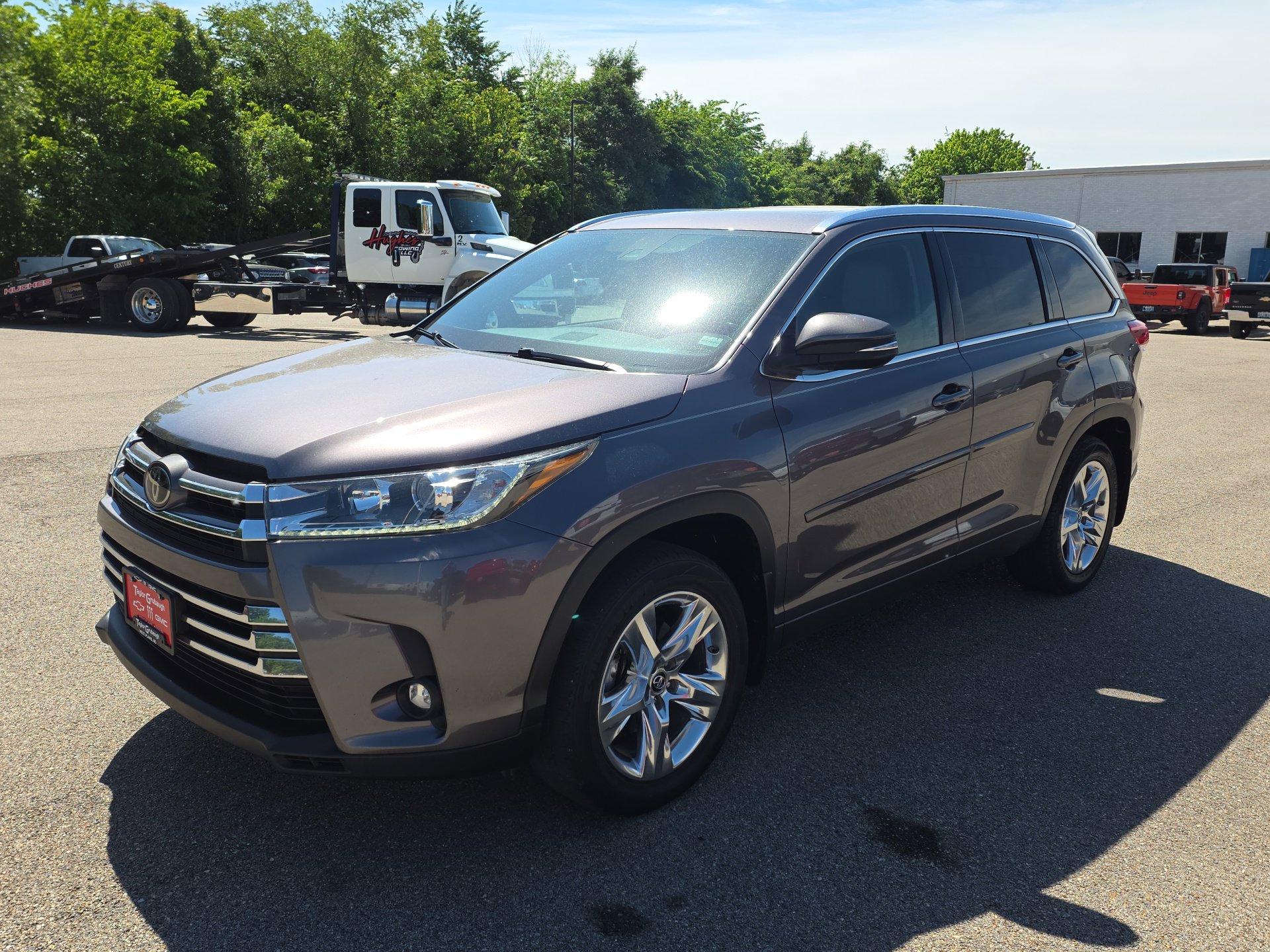 Used 2019 Toyota Highlander Limited AWD/4WD image 4