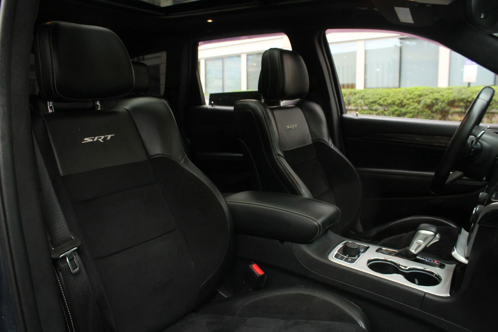 Used 2018 Jeep Grand Cherokee SRT AWD/4WD image 27